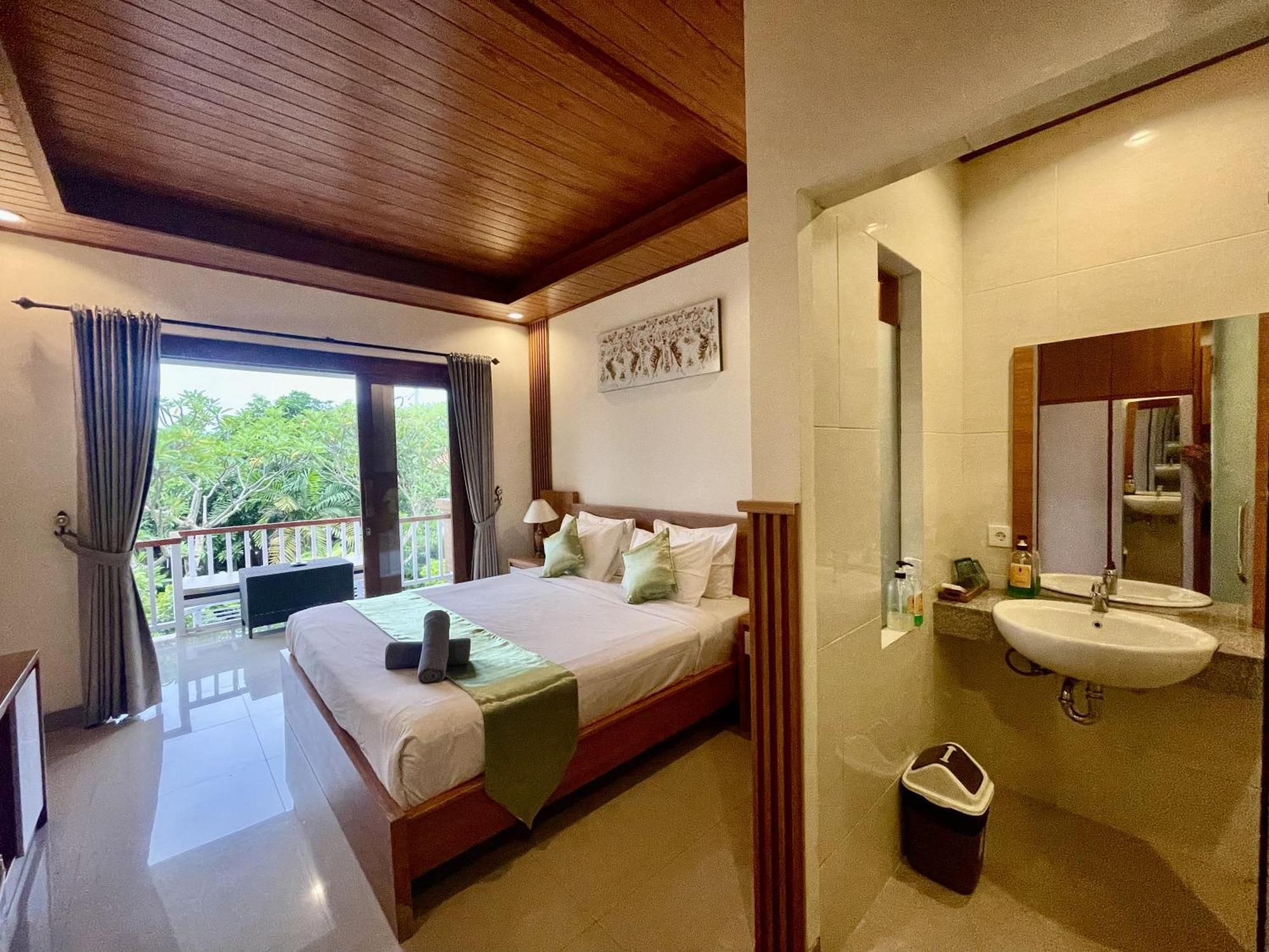 Anindya Hotel 3*